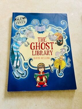 The Ghost Library by David Melling - Blue & Cream Cover (Glow-in-the-Dark)